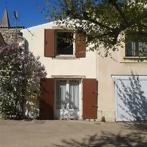  Hébergement de vacances Maison Sous Les Platanes France